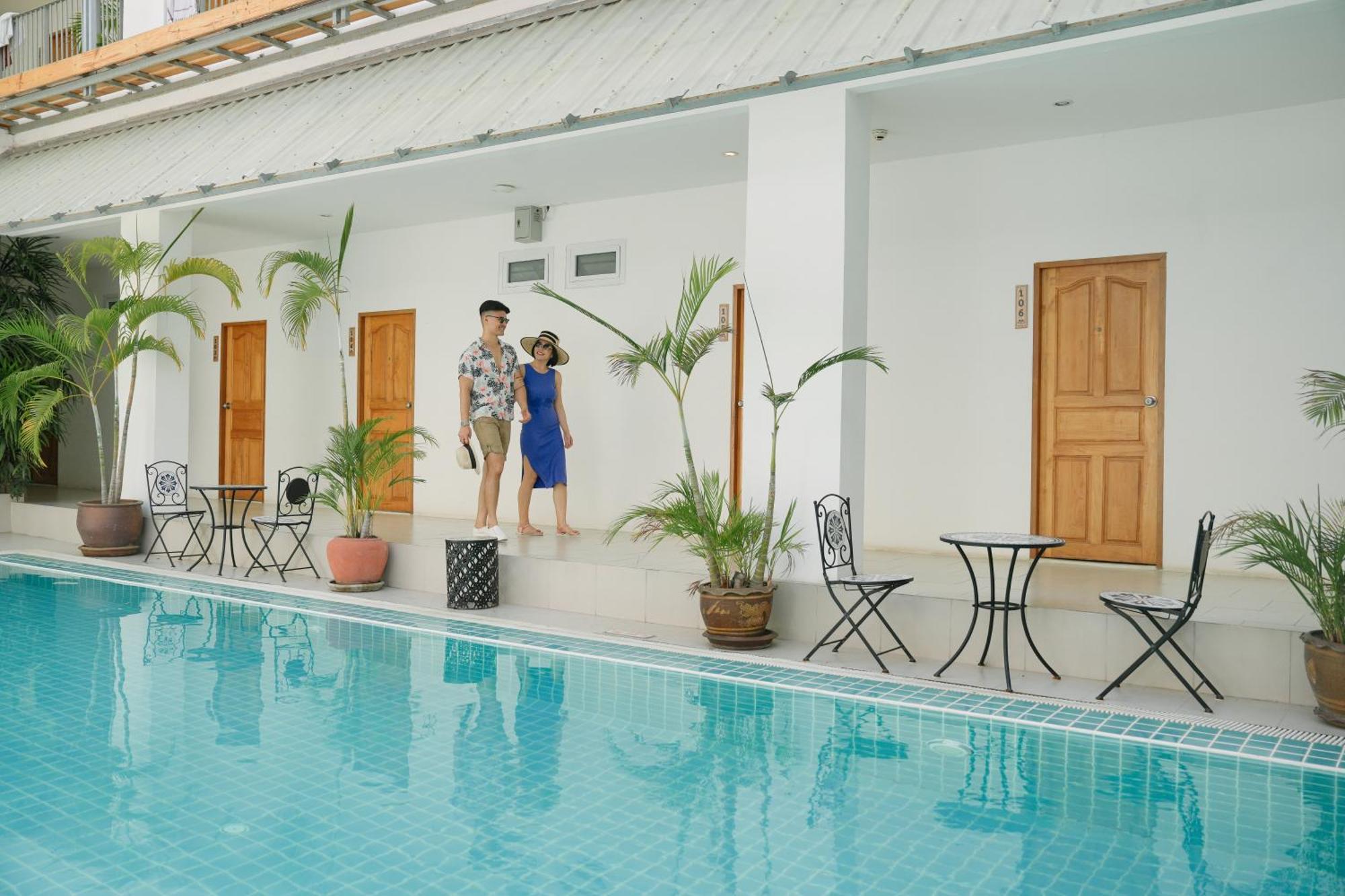 Nonnee Hotel Kata Beach  Exterior photo