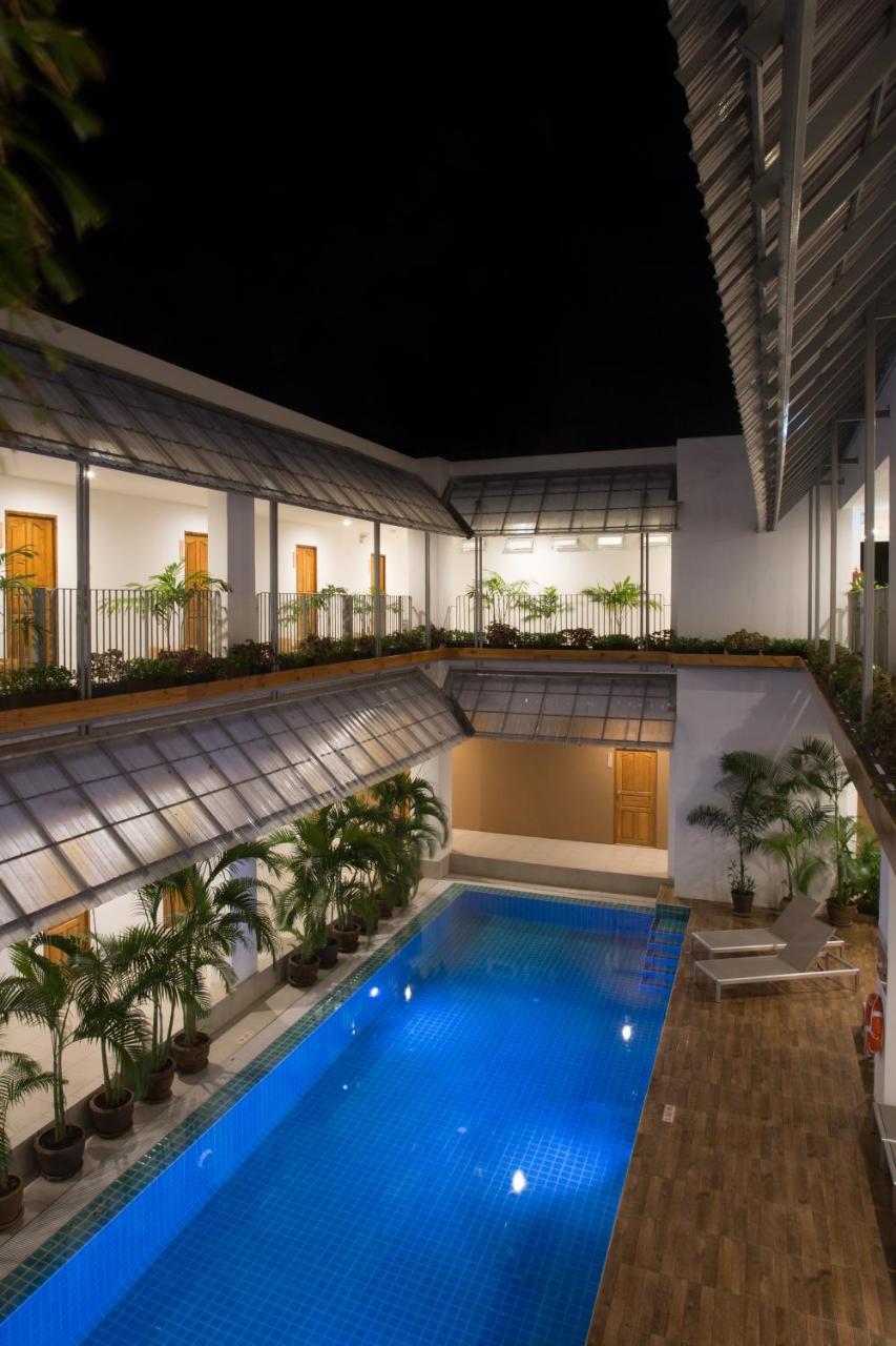 Nonnee Hotel Kata Beach  Exterior photo